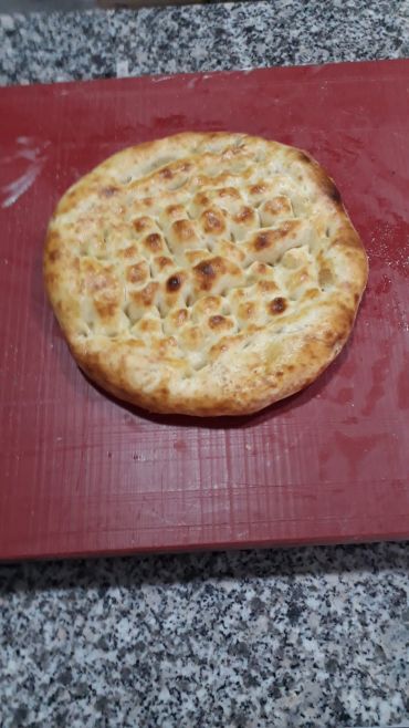Coriander & Garlic Nan
